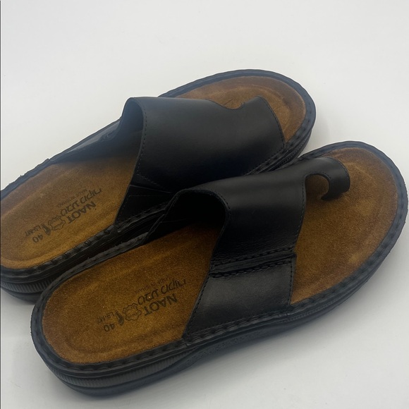 Naot unisex Black Leather Slide Sandals - Picture 1 of 6